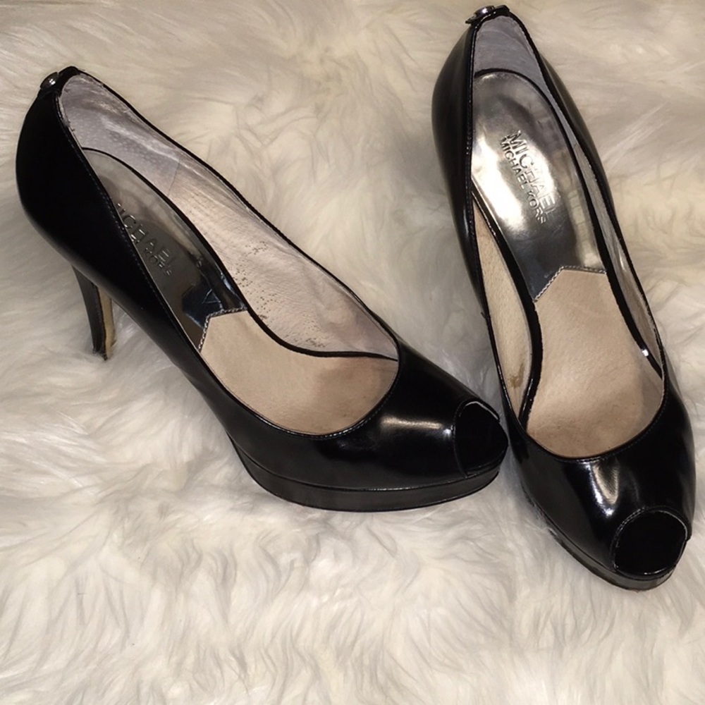 💚 25% OFF TODAY KORS PEEP TOE PATENT LEATHER HEEL